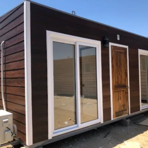 Cabaña Modular de 18 m² con 2 Dormitorios y Baño Completo